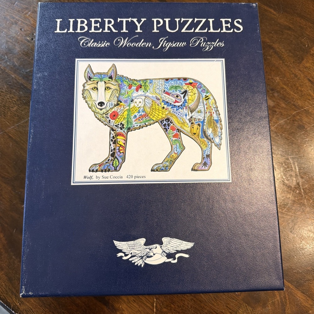 Liberty Puzzles Wolf by Sue Coccia – Classic Wooden Jigsaw Puzzle 420 Pieces